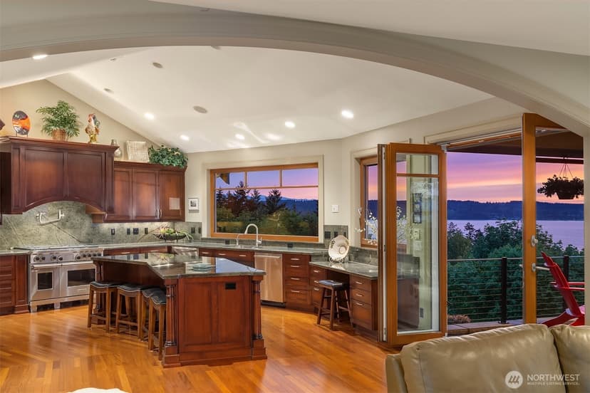 Property photo for 1443 Scurlock Lane, Mukilteo photo 16
