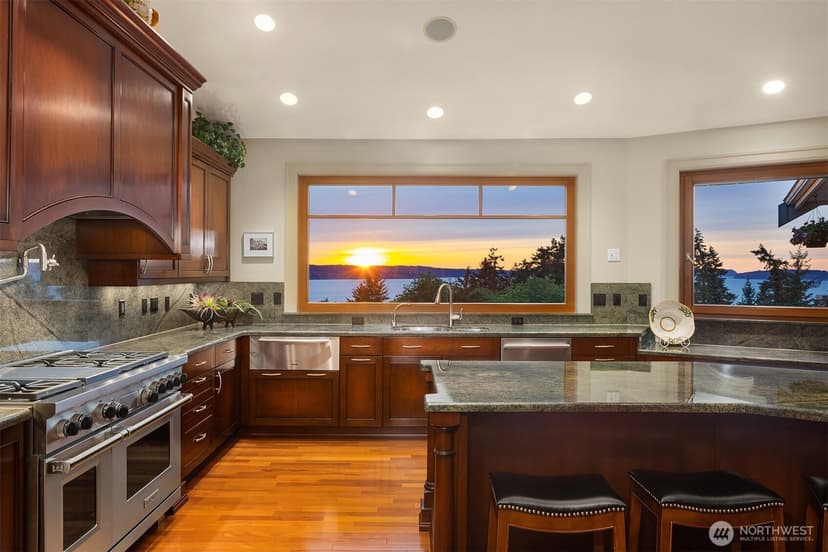 Property photo for 1443 Scurlock Lane, Mukilteo photo 13