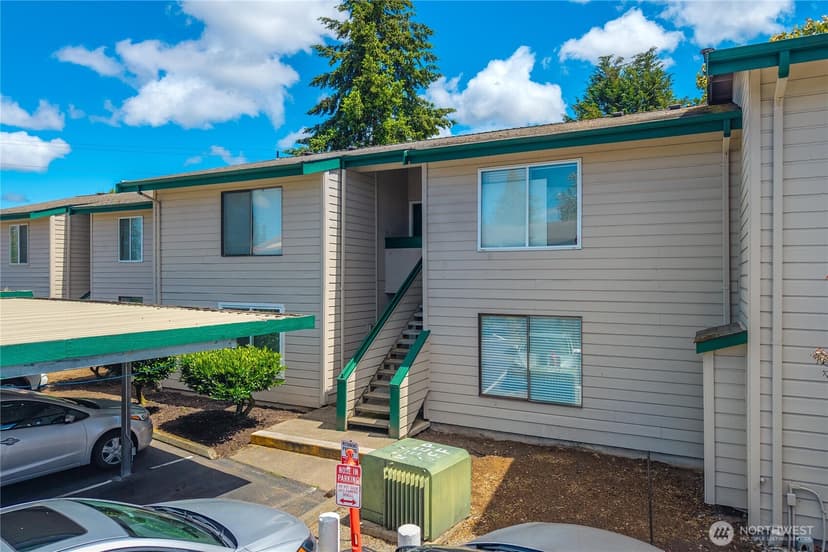 Property photo for 1120 8th Street NE #5, Auburn