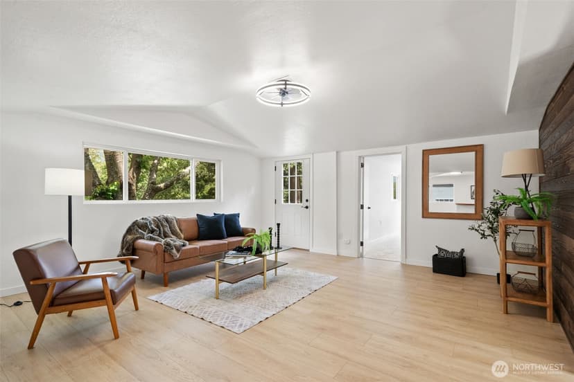 Property photo for 341 Maple Avenue, Port Orchard photo 4