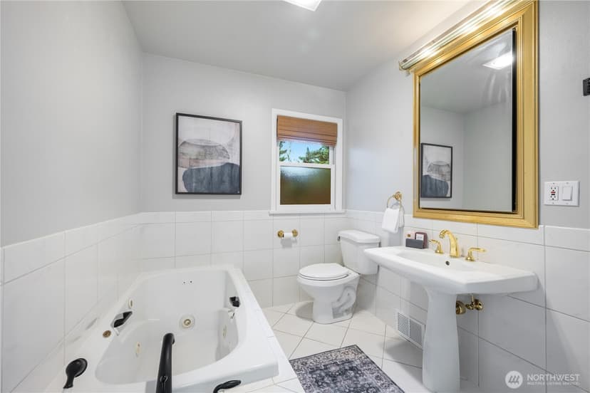 Property photo for 3445 60th Avenue SW, Seattle photo 23