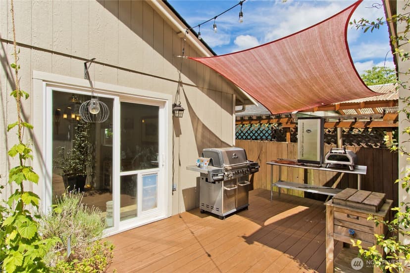 Property photo for 17909 110th Street Ct E, Bonney Lake photo 12