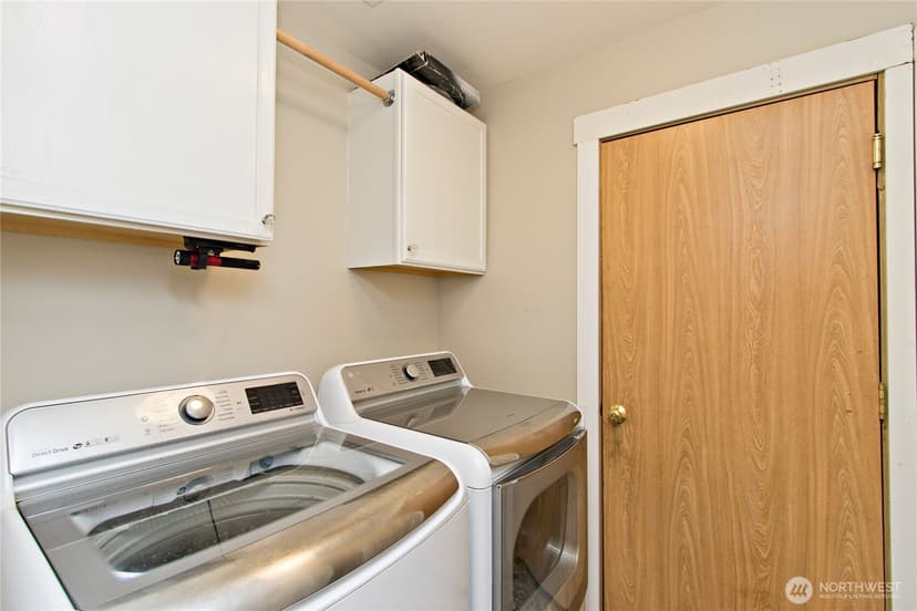 Property photo for 17909 110th Street Ct E, Bonney Lake photo 11