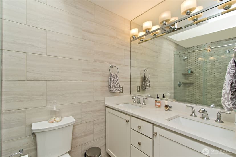 Property photo for 17909 110th Street Ct E, Bonney Lake photo 7