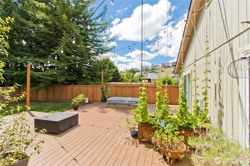 Property photo for 17909 110th Street Ct E, Bonney Lake photo 13
