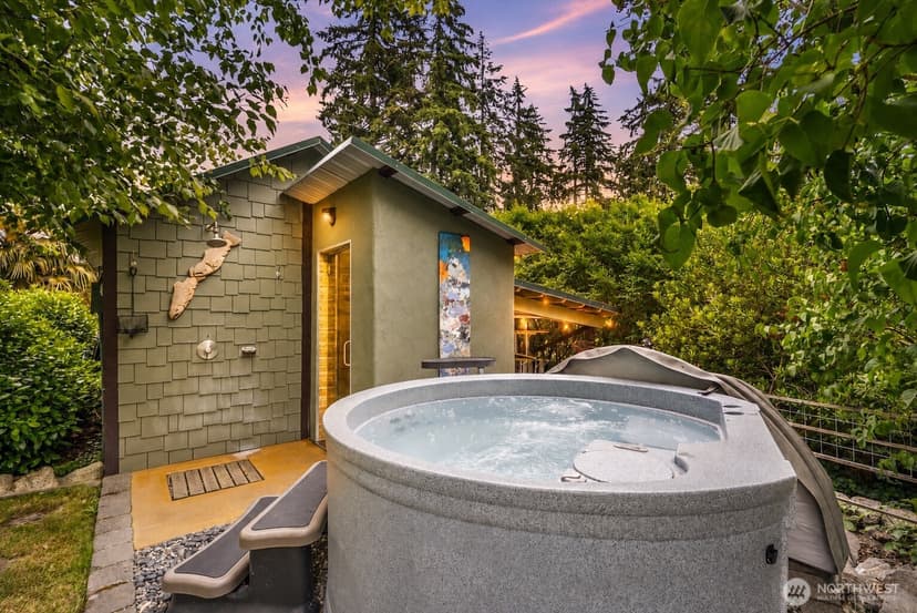 Property photo for 16107 Midvale Avenue N, Shoreline photo 5