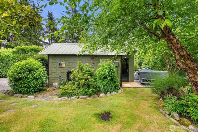 Property photo for 16107 Midvale Avenue N, Shoreline photo 4