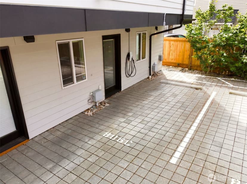 Property photo for 806 NW 50th Street #C, Seattle photo 32