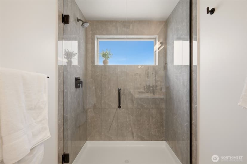 Property photo for 806 NW 50th Street #C, Seattle photo 25