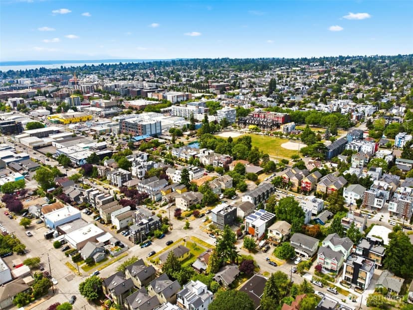 Property photo for 806 NW 50th Street #C, Seattle photo 36