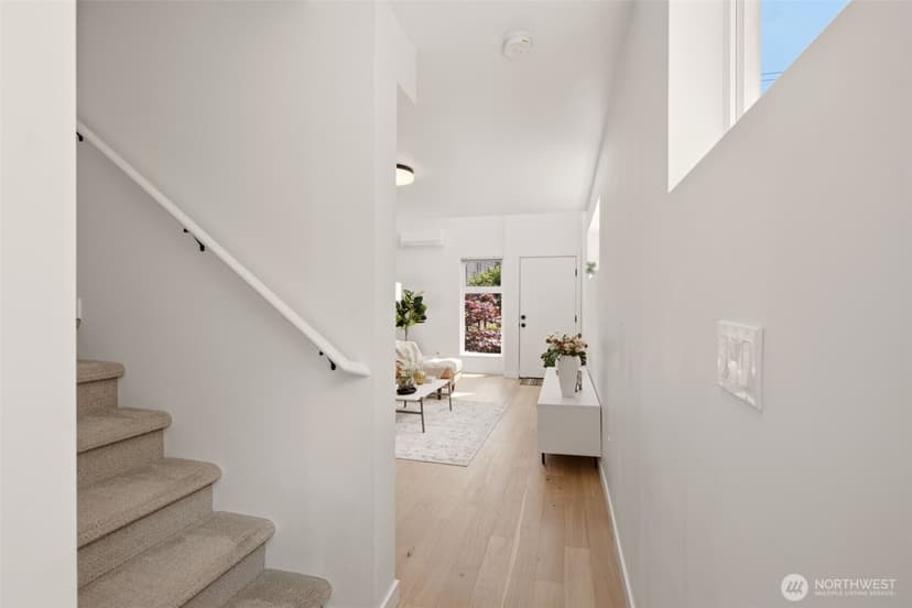 Property photo for 806 NW 50th Street #C, Seattle photo 13