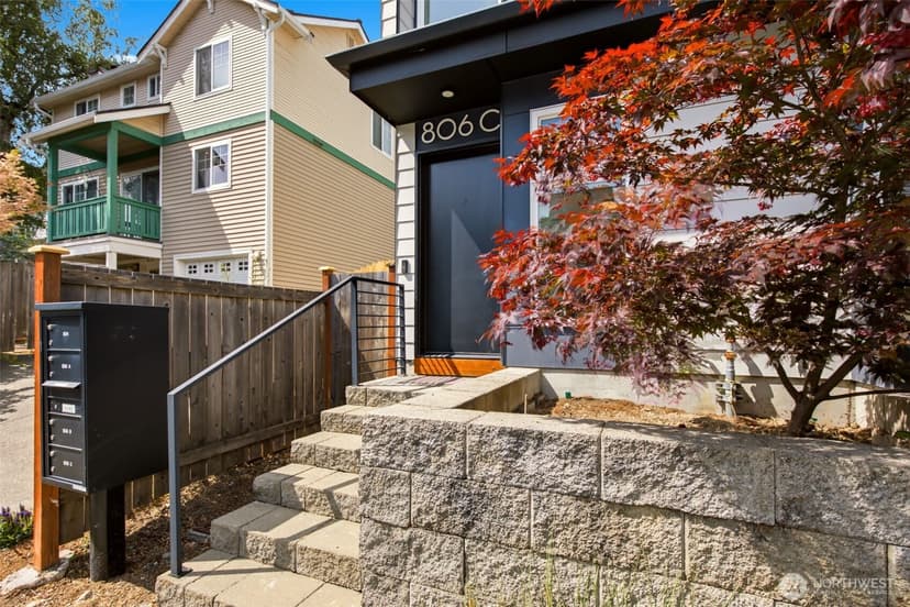 Property photo for 806 NW 50th Street #C, Seattle photo 5