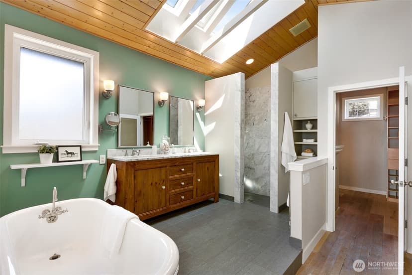 Property photo for 9827 51st Avenue SW, Seattle photo 28