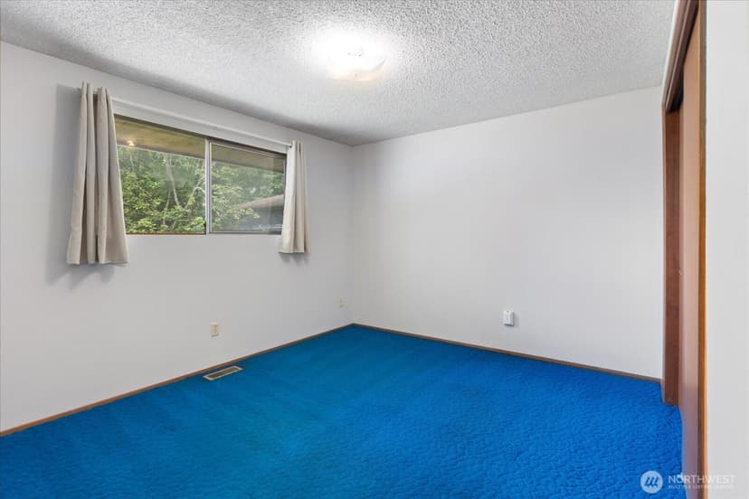 Property photo for 11028 23rd Drive SE, Everett photo 27