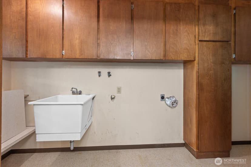 Property photo for 11028 23rd Drive SE, Everett photo 15