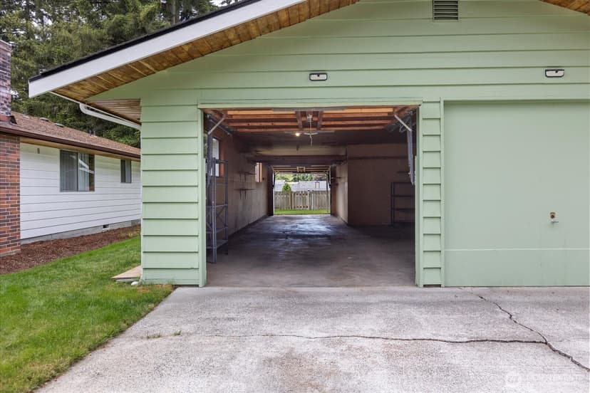 Property photo for 11028 23rd Drive SE, Everett photo 4