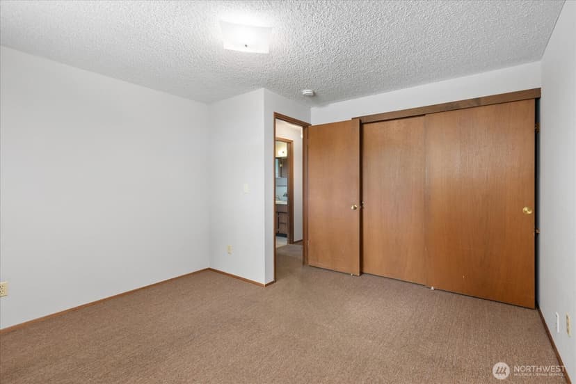Property photo for 11028 23rd Drive SE, Everett photo 24