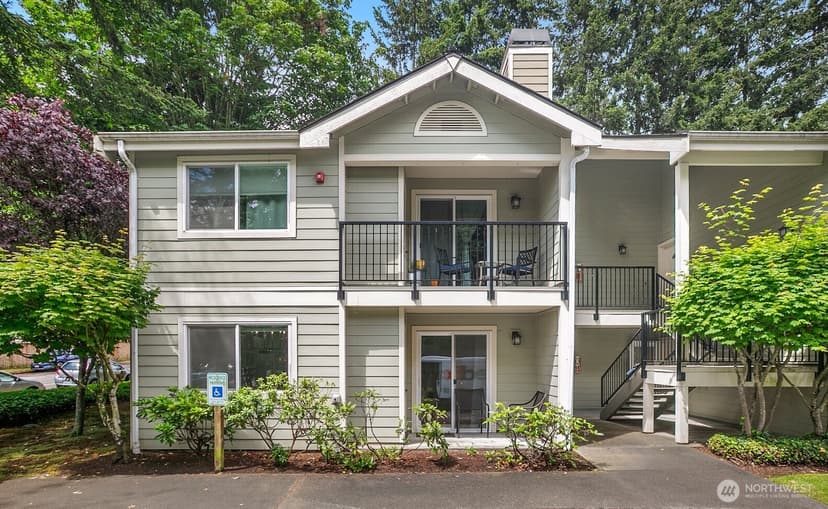 Property photo for 6525 200th Street SW #101, Lynnwood photo 10