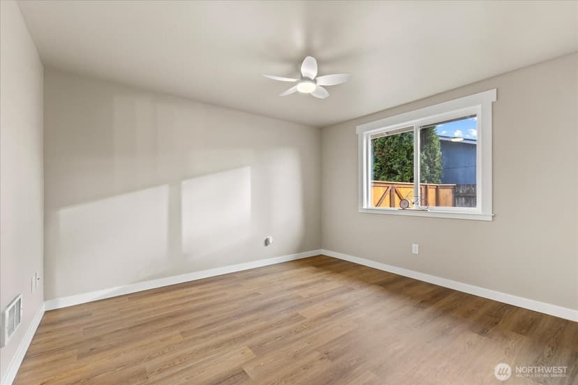 Property photo for 15902 69th Avenue Ct E, Puyallup photo 19