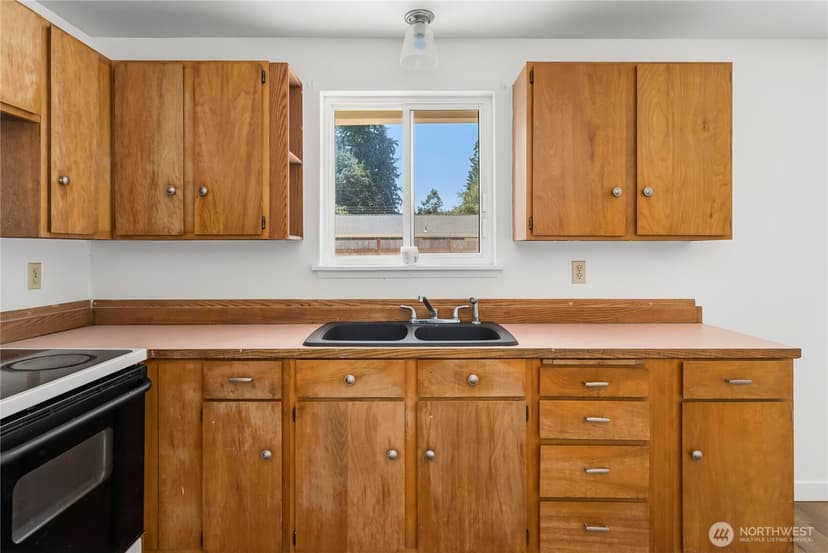 Property photo for 11734 Fry Avenue SW, Port Orchard photo 8