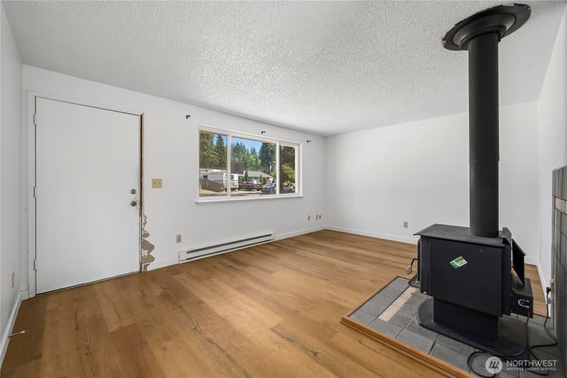 Property photo for 11734 Fry Avenue SW, Port Orchard photo 5