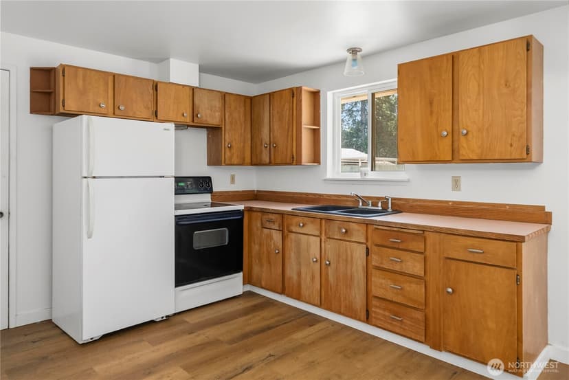 Property photo for 11734 Fry Avenue SW, Port Orchard photo 7