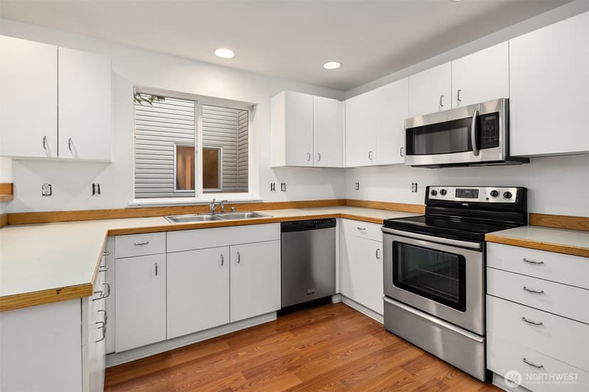 Property photo for 3222 21st Avenue W #A, Seattle photo 21