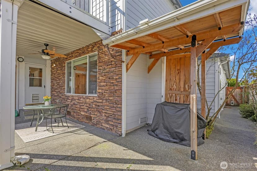 Property photo for 915 N Laurel Lane, Tacoma photo 32