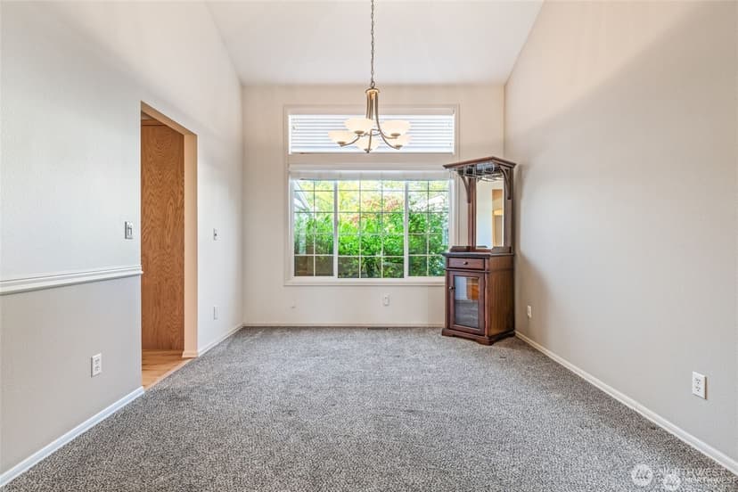 Property photo for 915 N Laurel Lane, Tacoma photo 8