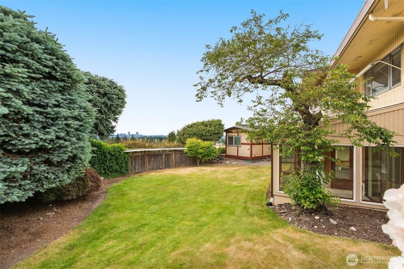 Property photo for 4331 136th Place SE, Bellevue photo 34