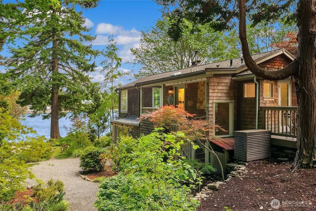 Property photo for 8430 SW Quartermaster Drive, Vashon photo 3