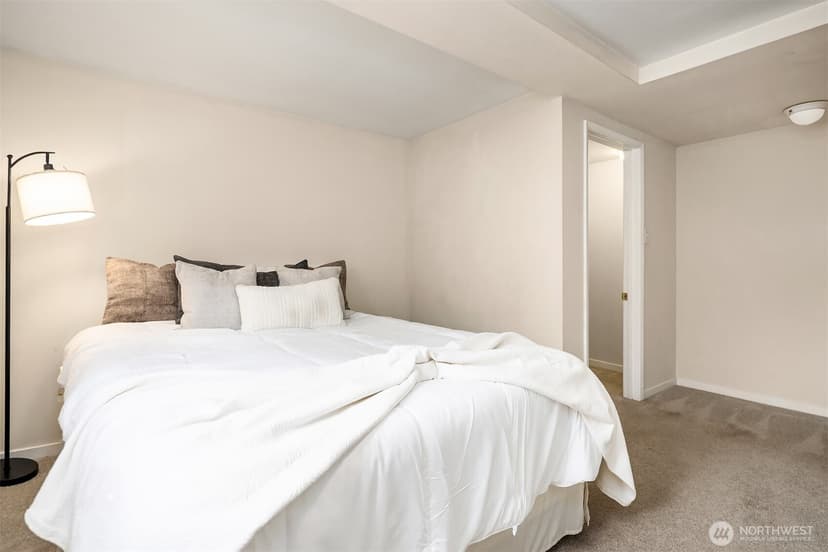 Property photo for 347 NW 52nd Street, Seattle photo 23