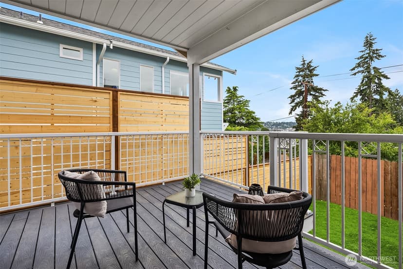 Property photo for 347 NW 52nd Street, Seattle photo 3