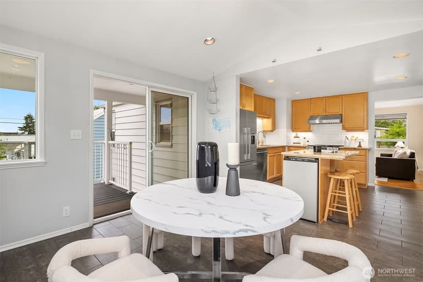 Property photo for 347 NW 52nd Street, Seattle photo 11
