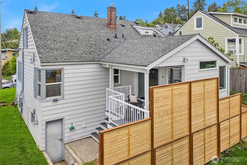 Property photo for 347 NW 52nd Street, Seattle photo 2