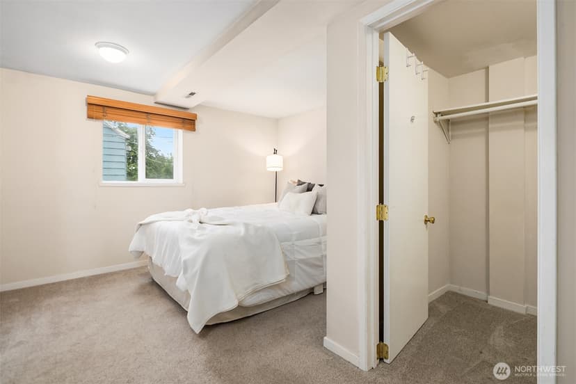 Property photo for 347 NW 52nd Street, Seattle photo 22