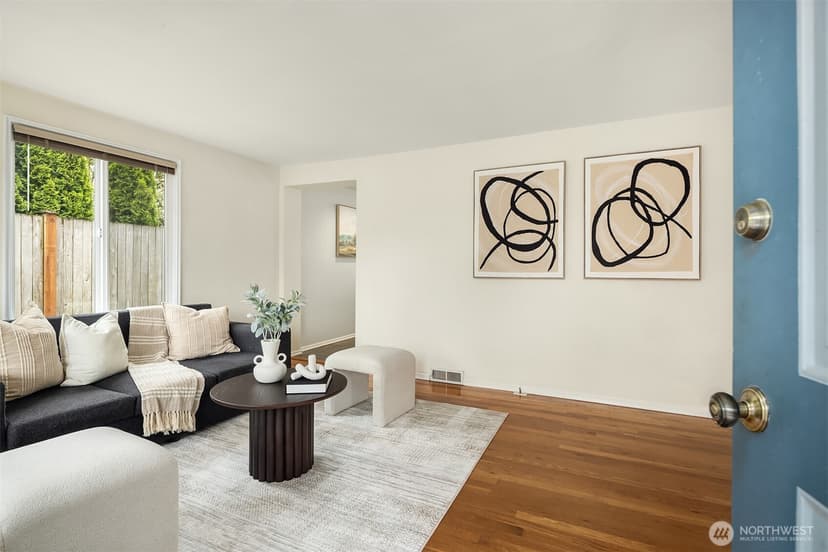 Property photo for 347 NW 52nd Street, Seattle photo 4