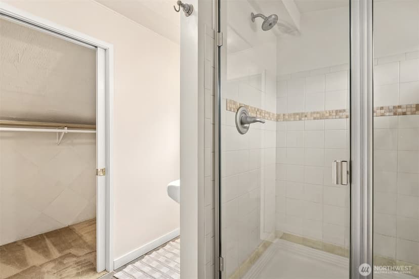 Property photo for 347 NW 52nd Street, Seattle photo 20