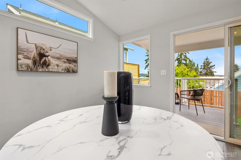 Property photo for 347 NW 52nd Street, Seattle photo 12