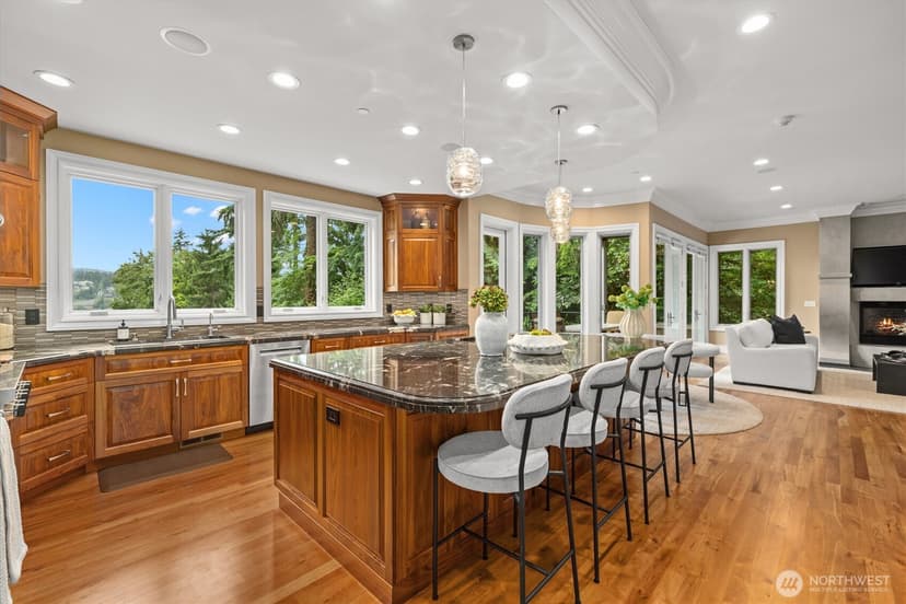 Property photo for 6434 E Mercer Way, Mercer Island photo 5