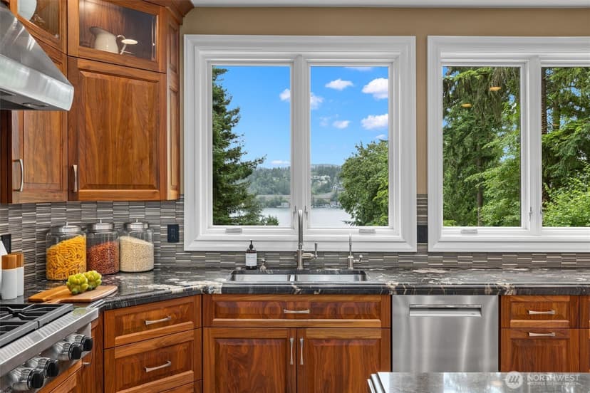 Property photo for 6434 E Mercer Way, Mercer Island photo 6