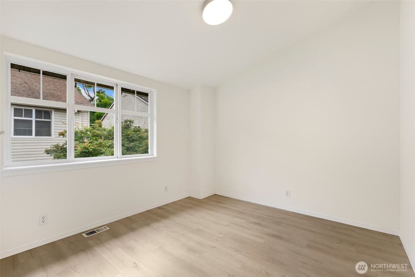 Property photo for 12715 35th Avenue NE #A, Seattle photo 20