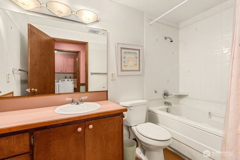 Property photo for 1708 Monterey Court NE, Renton photo 20