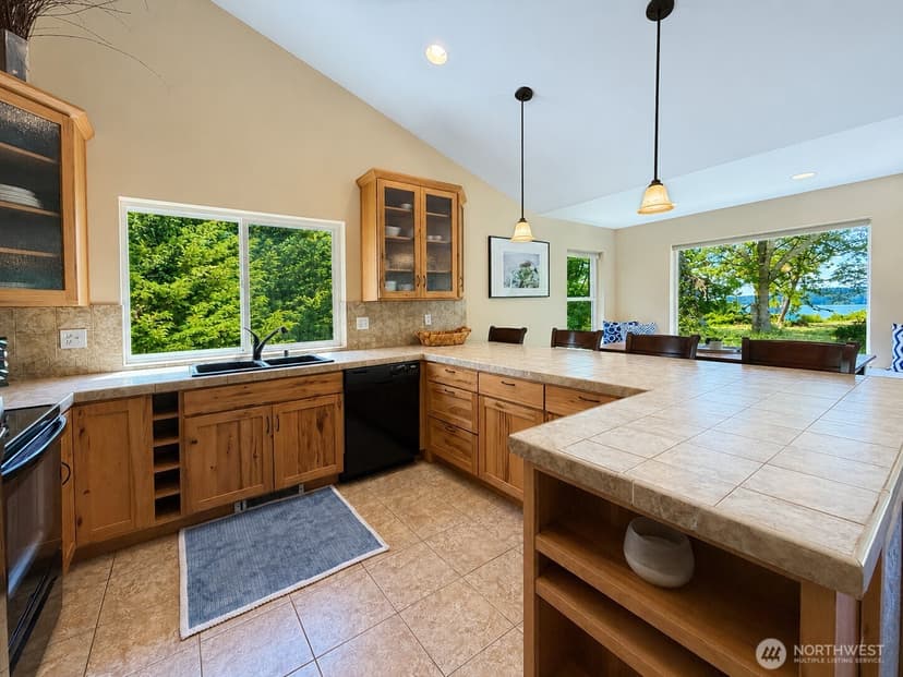 Property photo for 79 G Mukilteo Way, Hat Island photo 17