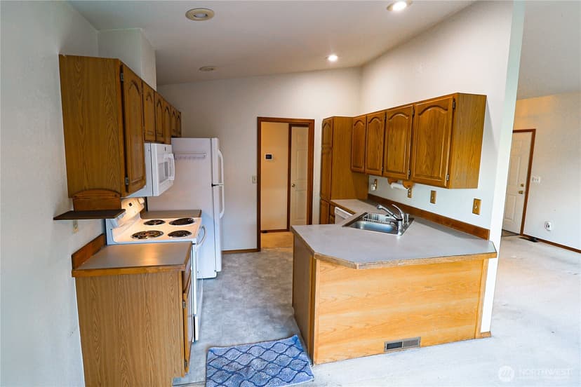 Property photo for 1088 Colchester Drive, Port Orchard photo 9