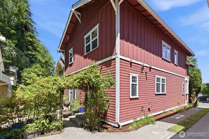 Property photo for 4417 28th Avenue S, Seattle photo 30