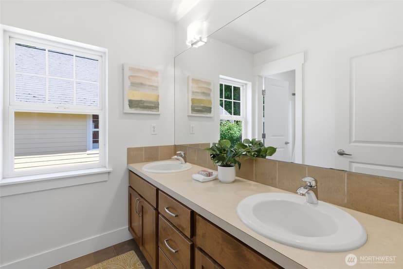Property photo for 4417 28th Avenue S, Seattle photo 24