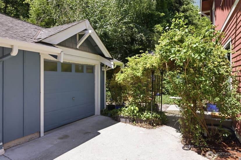 Property photo for 4417 28th Avenue S, Seattle photo 27