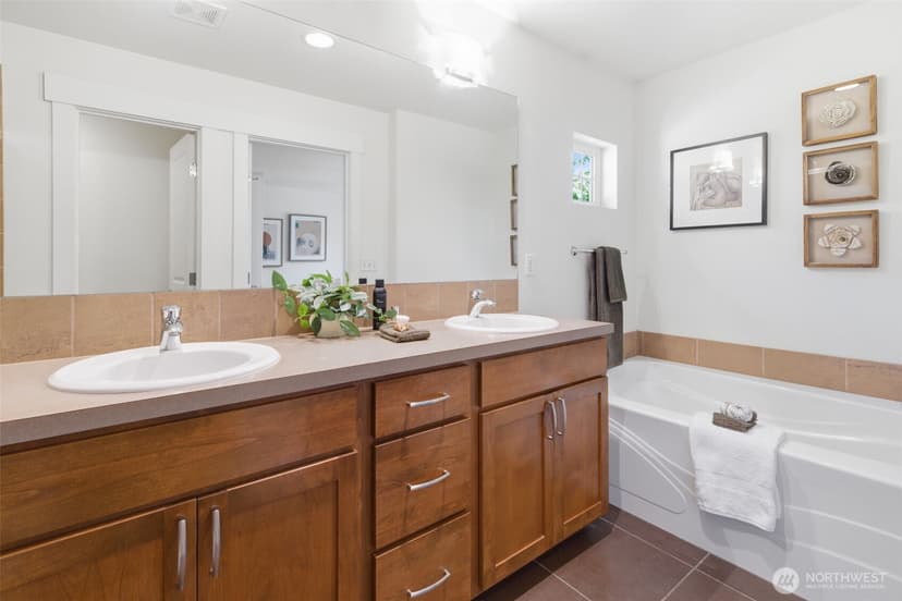Property photo for 4417 28th Avenue S, Seattle photo 19