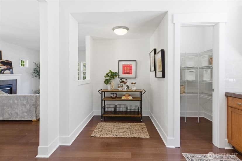 Property photo for 4417 28th Avenue S, Seattle photo 11